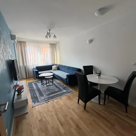 Daire Daky 3 Near Airport,tram And Center *